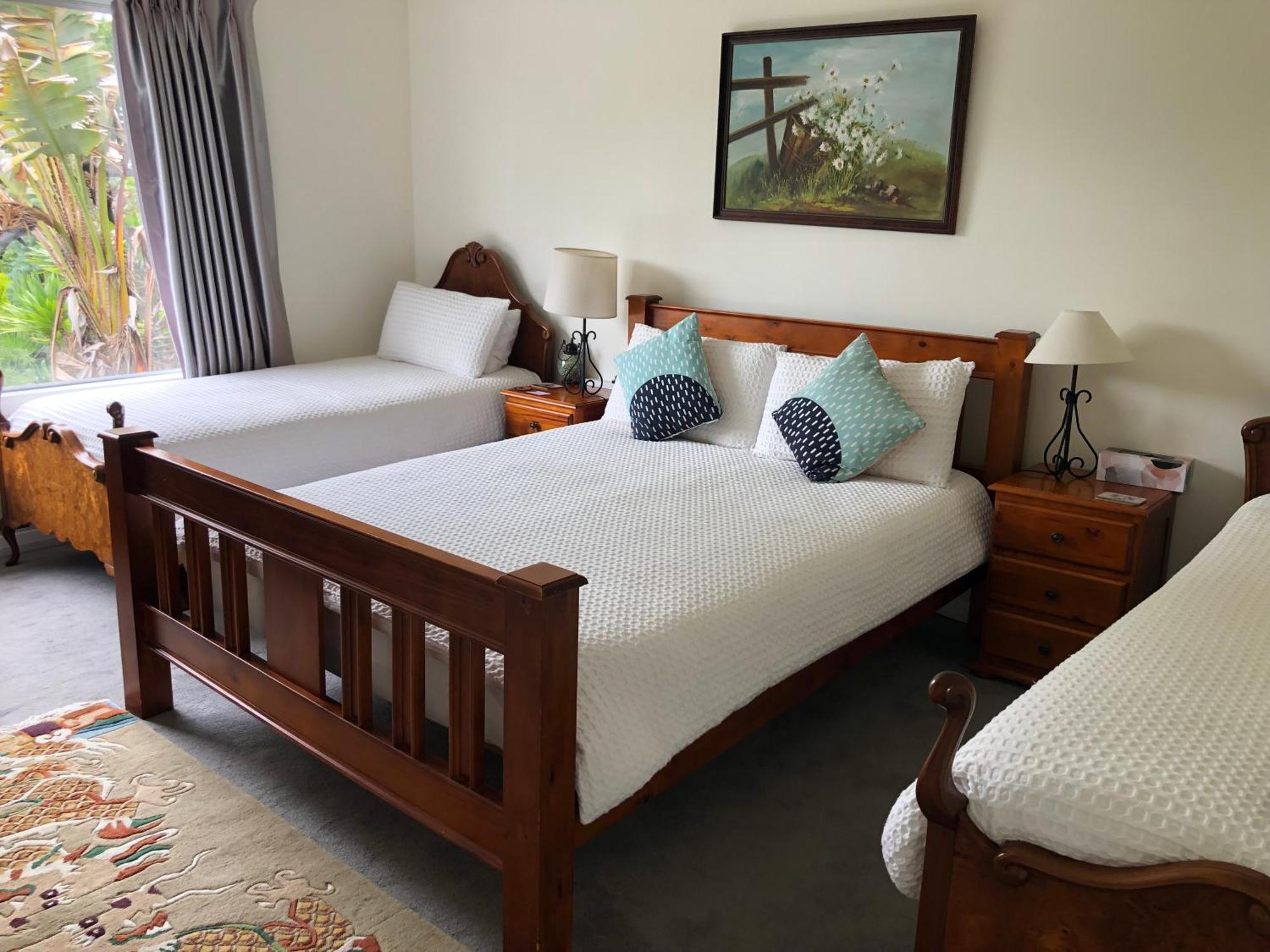 English Cherry Tree Manor Tamahere Exterior photo