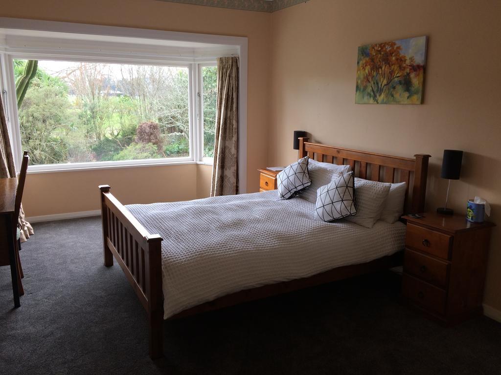 English Cherry Tree Manor Tamahere Exterior photo