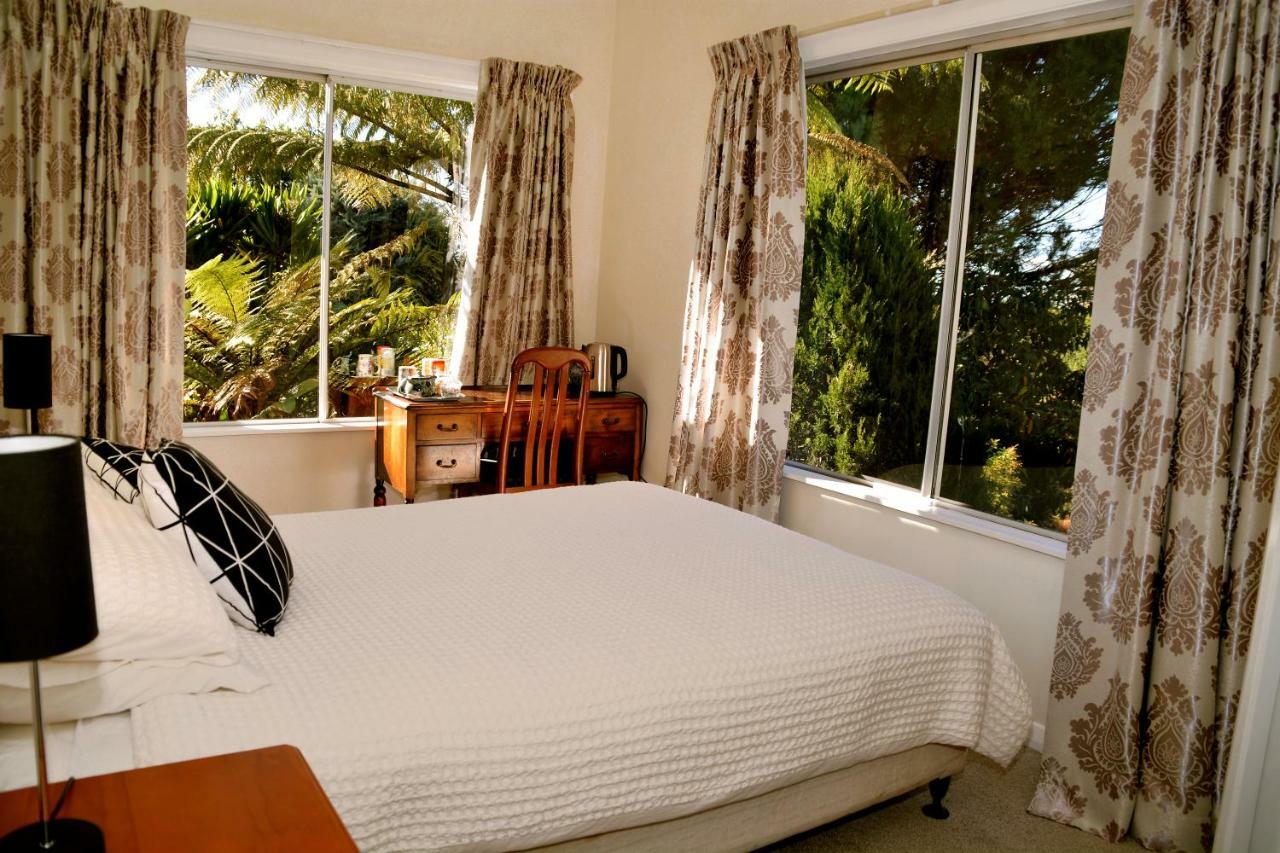 English Cherry Tree Manor Tamahere Exterior photo
